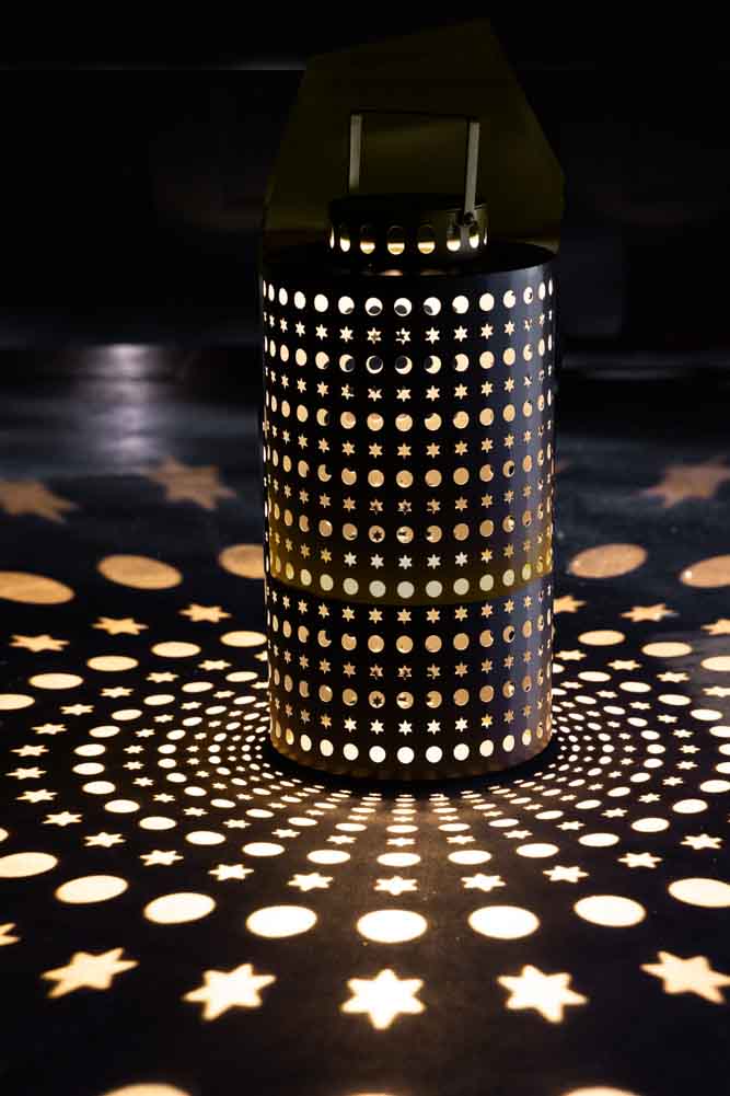 Black Star Solar Light