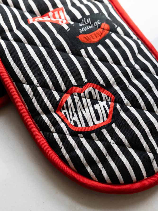 Badge Patch Oven Gloves