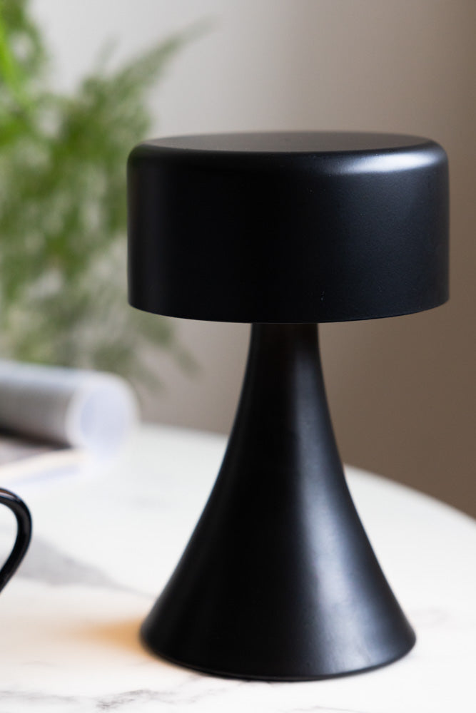 Battery-Powered Cordless Table Lamp In Black