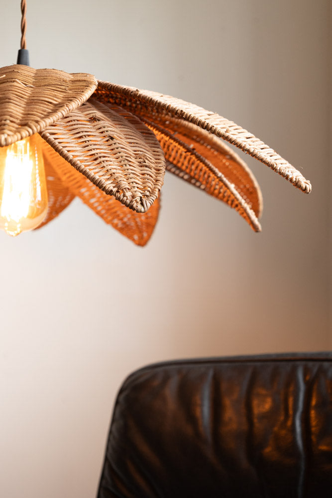 Beautiful Rattan Flower Easyfit Shade