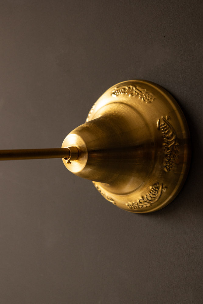 Beautiful Waved Glass Chandelier in Clear