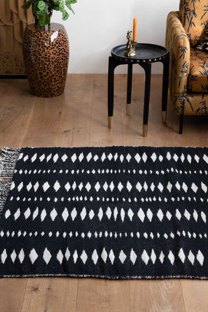 Black & Off-White Geometric Flatweave Rug - Available in 5 Sizes