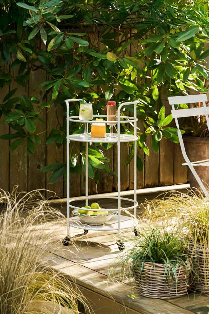 Effortless Outdoor Drinks Trolley in Clay