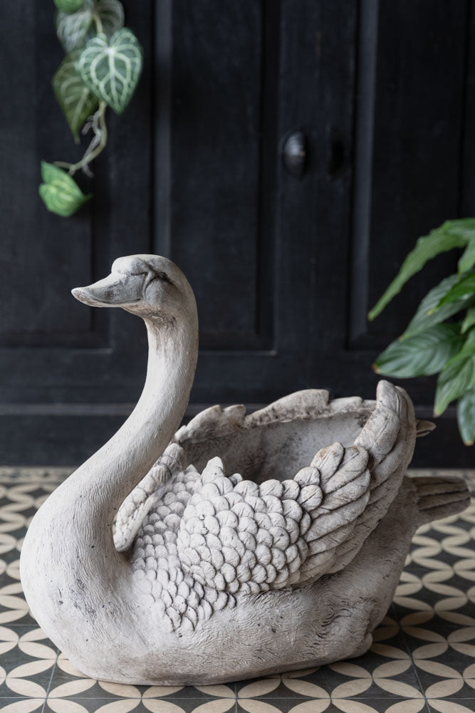 Elegant Swan Planter