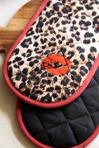 Leopard Love Print & Red Detailing Oven Gloves