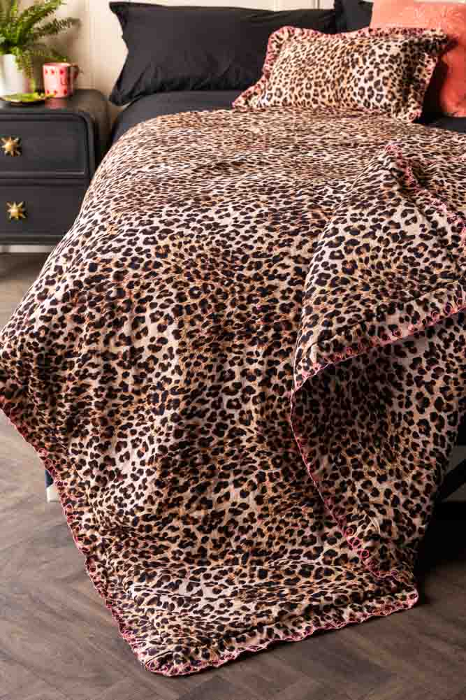 Leopard Print Scalloped Edge Quilt