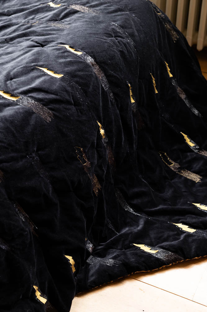 Reversible Black Lovestruck & Leopard Print Blanket