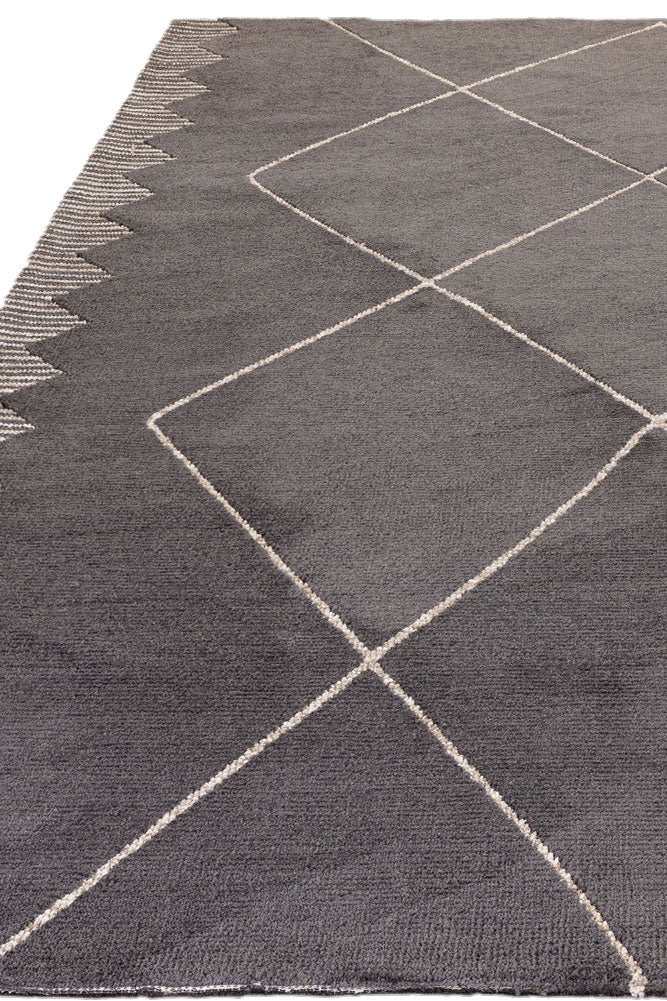 Mason Black Diamond Rug - 3 Sizes Available