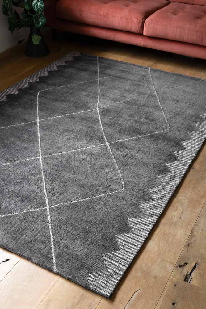 Mason Black Diamond Rug - 3 Sizes Available