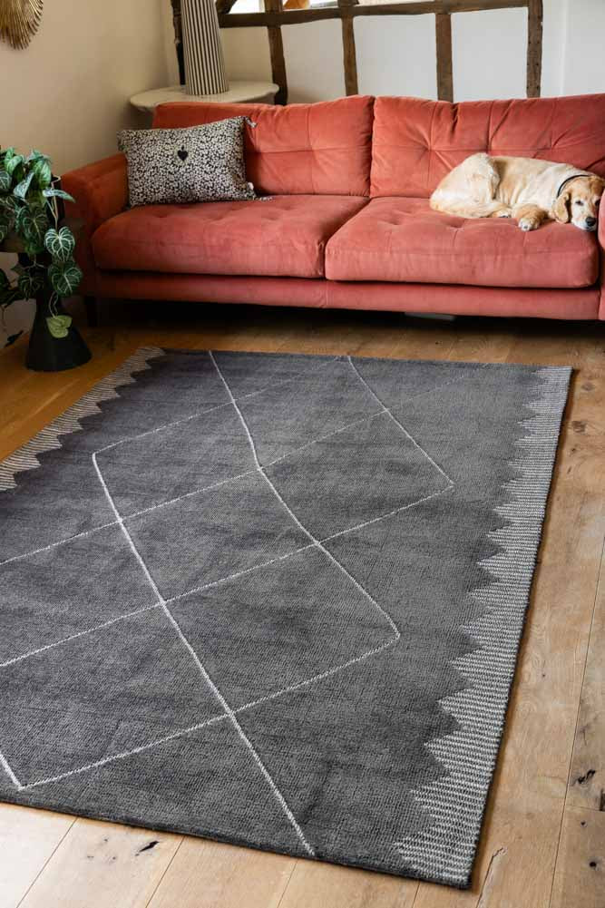 Mason Black Diamond Rug - 3 Sizes Available