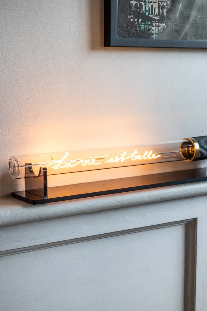 Message In A Tube Light - La Vie Est Belle