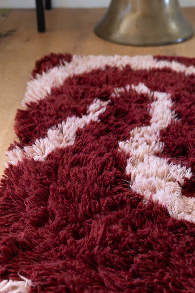 Red & Pink Swirl Berber Rug - Available in 5 Sizes