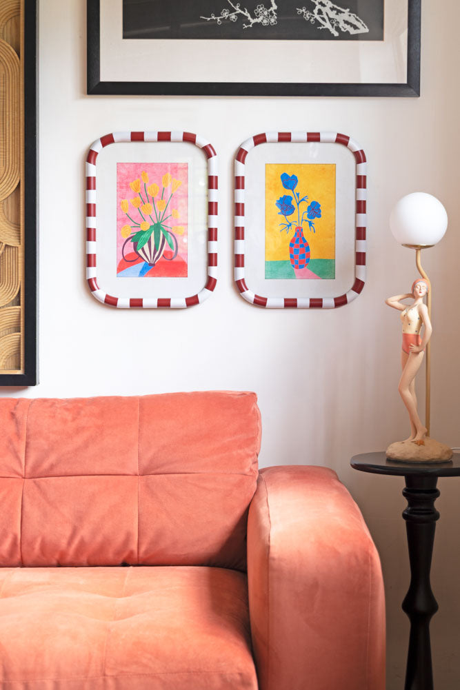 Retro-Style Bather Table Lamp with Globe