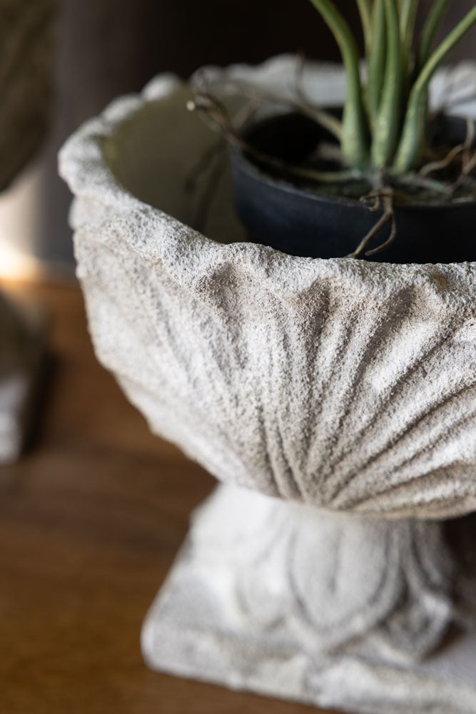 Traditional Detailing Style Planter - Wide