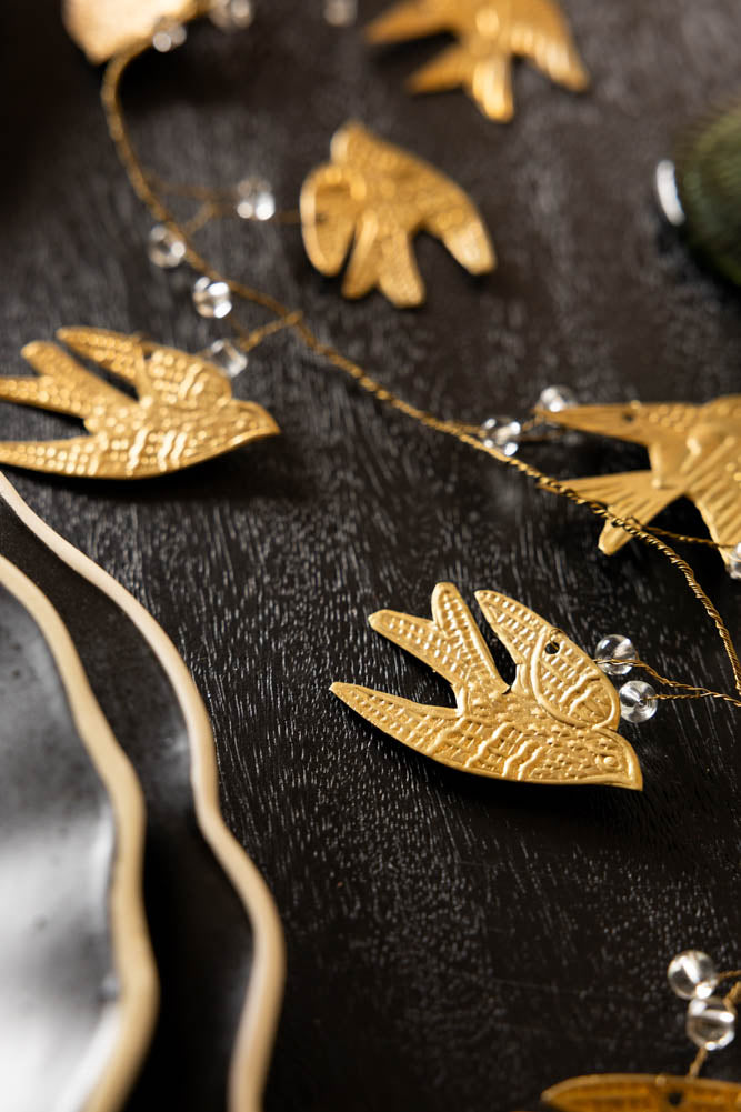 Antique Gold Doves Decorative Christmas Garland