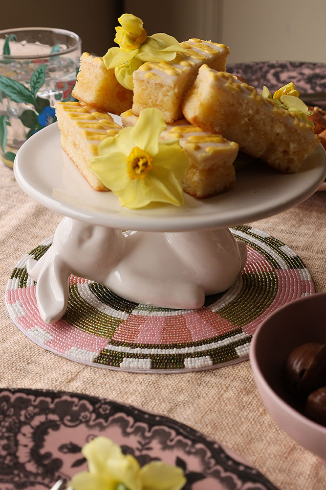 Lazy Rabbit Cupcake Plate